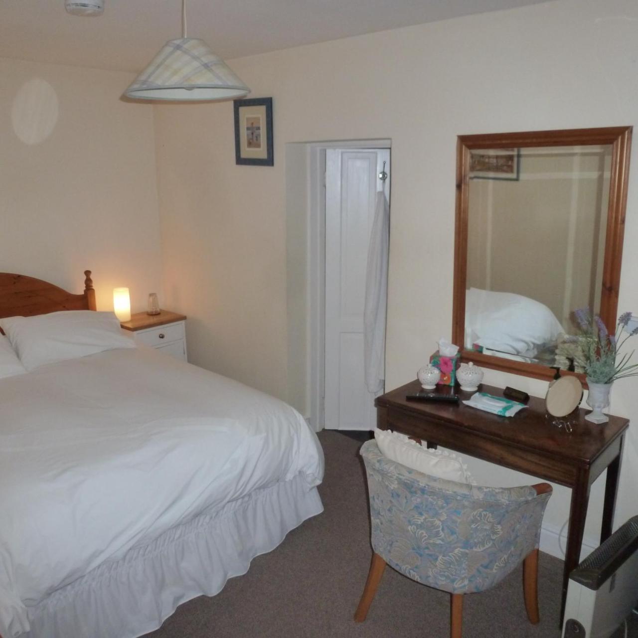 The Garden House Grittleton Bed & Breakfast ภายนอก รูปภาพ