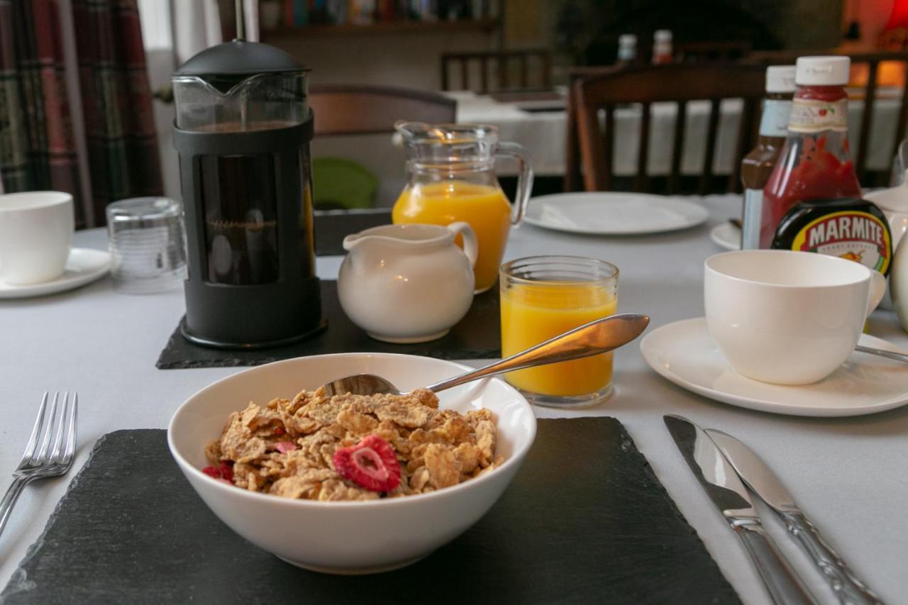 The Garden House Grittleton Bed & Breakfast ภายนอก รูปภาพ